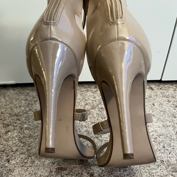 SOLD - Delicious Stiletto Strappy Sandals in Nude - Picture 7 of 7